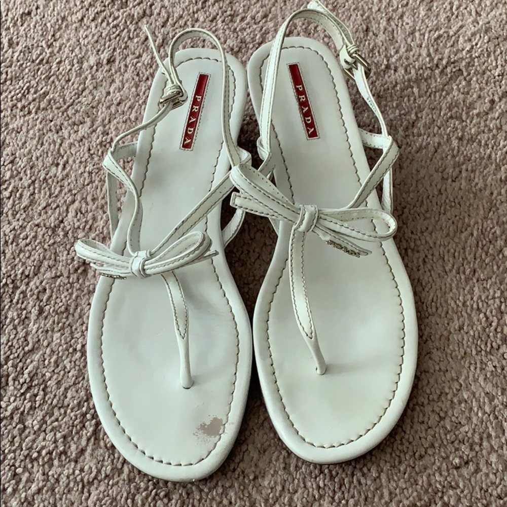 Prada women’s white 39 9 patent wedge sandals bow